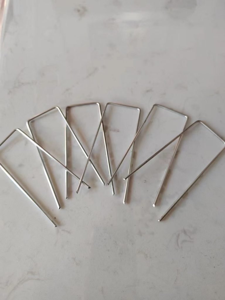 Landscape Staples